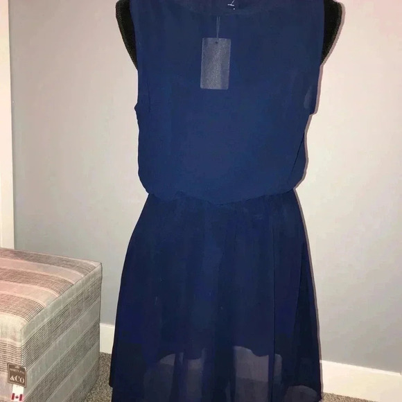 Doe and  Rae Dress - Picture 2 of 4